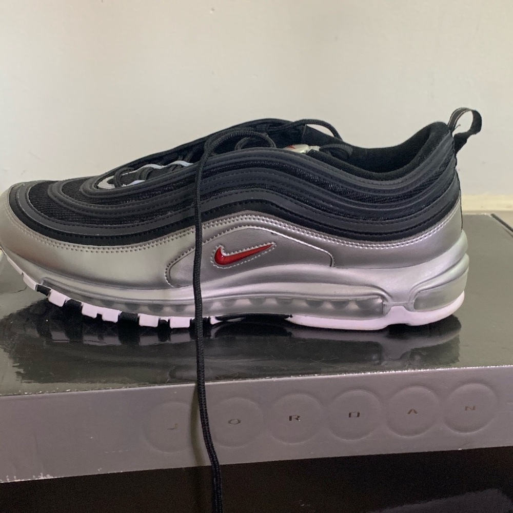 Nike air max’s 97